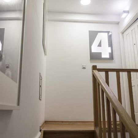 Contemporary Lisbon Apartment In Historical Chiado Esterno foto