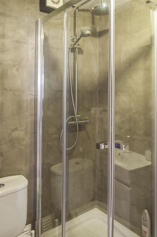 Contemporary Lisbon Apartment In Historical Chiado Esterno foto